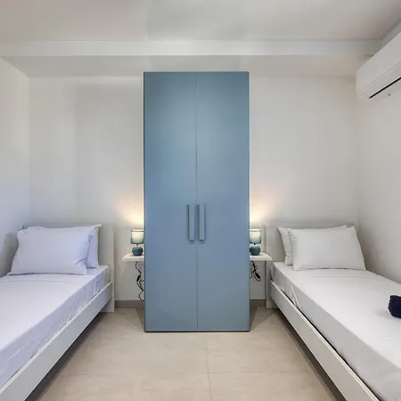 Modern Seaview With Balcony Pabe1-1 Apartment